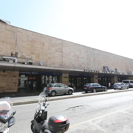 Appartamento Vicino Stazione Termini E Colosseo Рим Экстерьер фото
